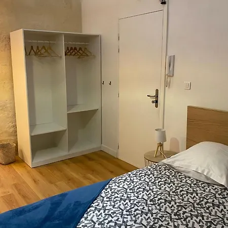 Furnished Studio In A Quiet Authentic Area Near Amenities Bordeaux